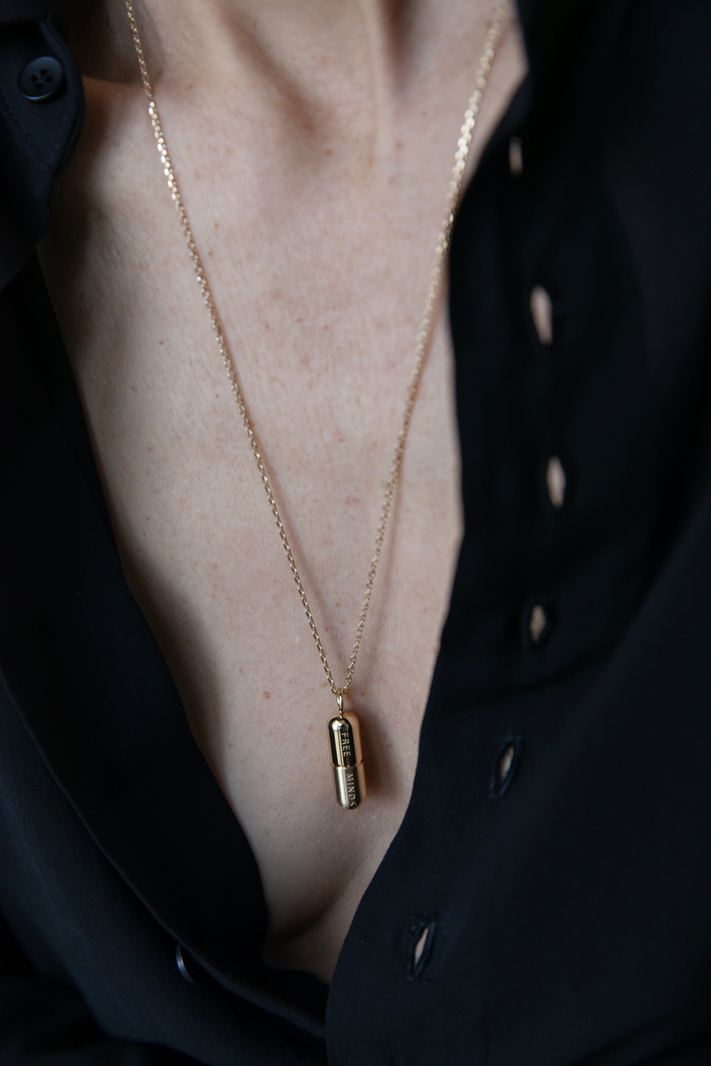 GOLD PILL - Necklace