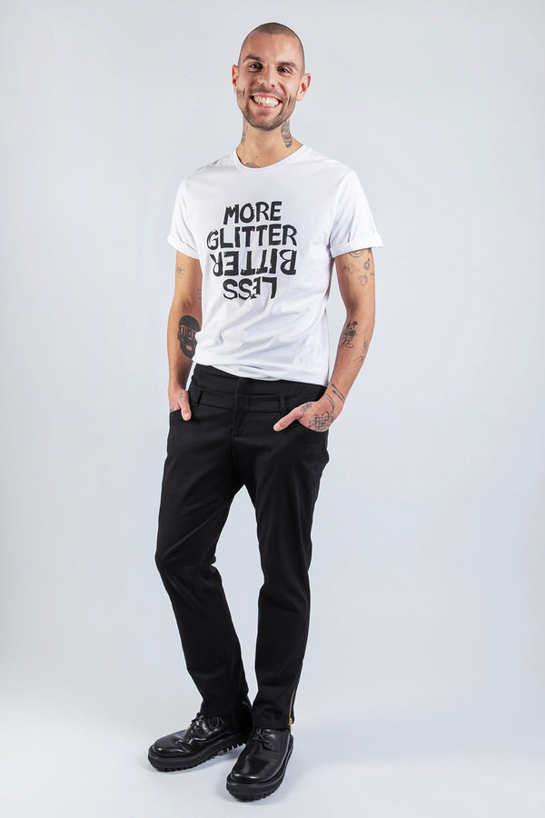 MORE GLITTER LESS BITTER - ステートメントTシャツ - メンズ