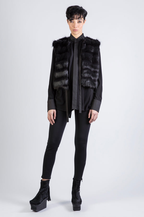 FAKE FUR SHORT - Weste
