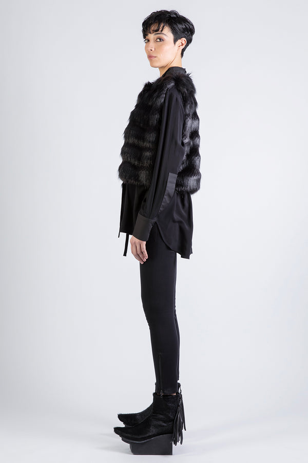 FAKE FUR SHORT - Weste