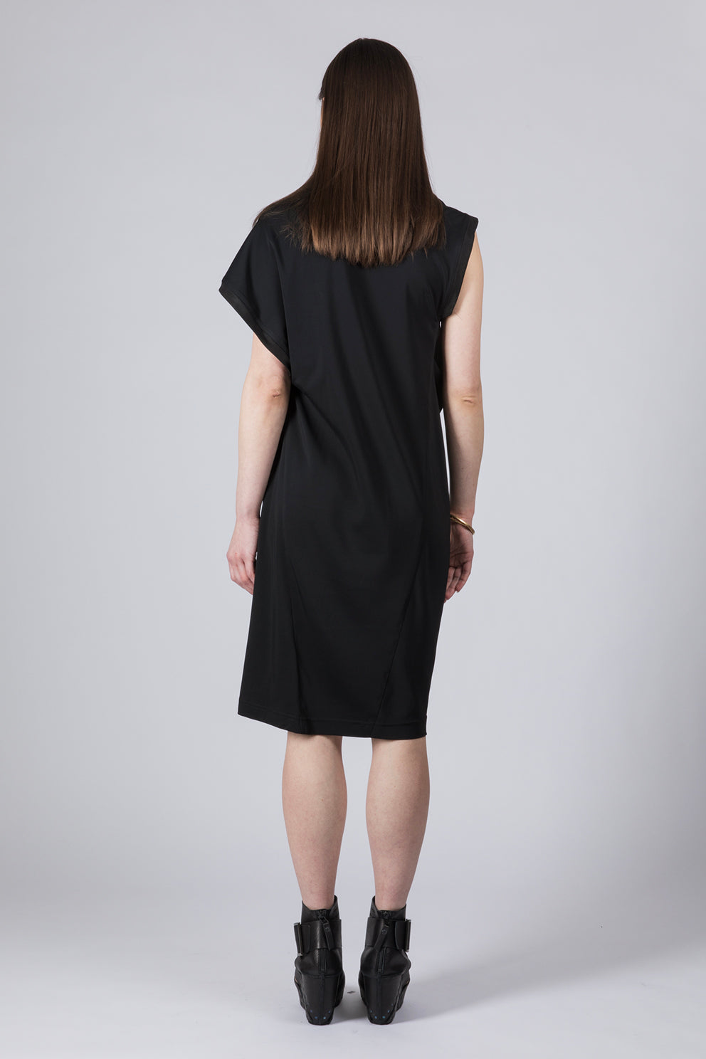 NO 4 - Kleid
