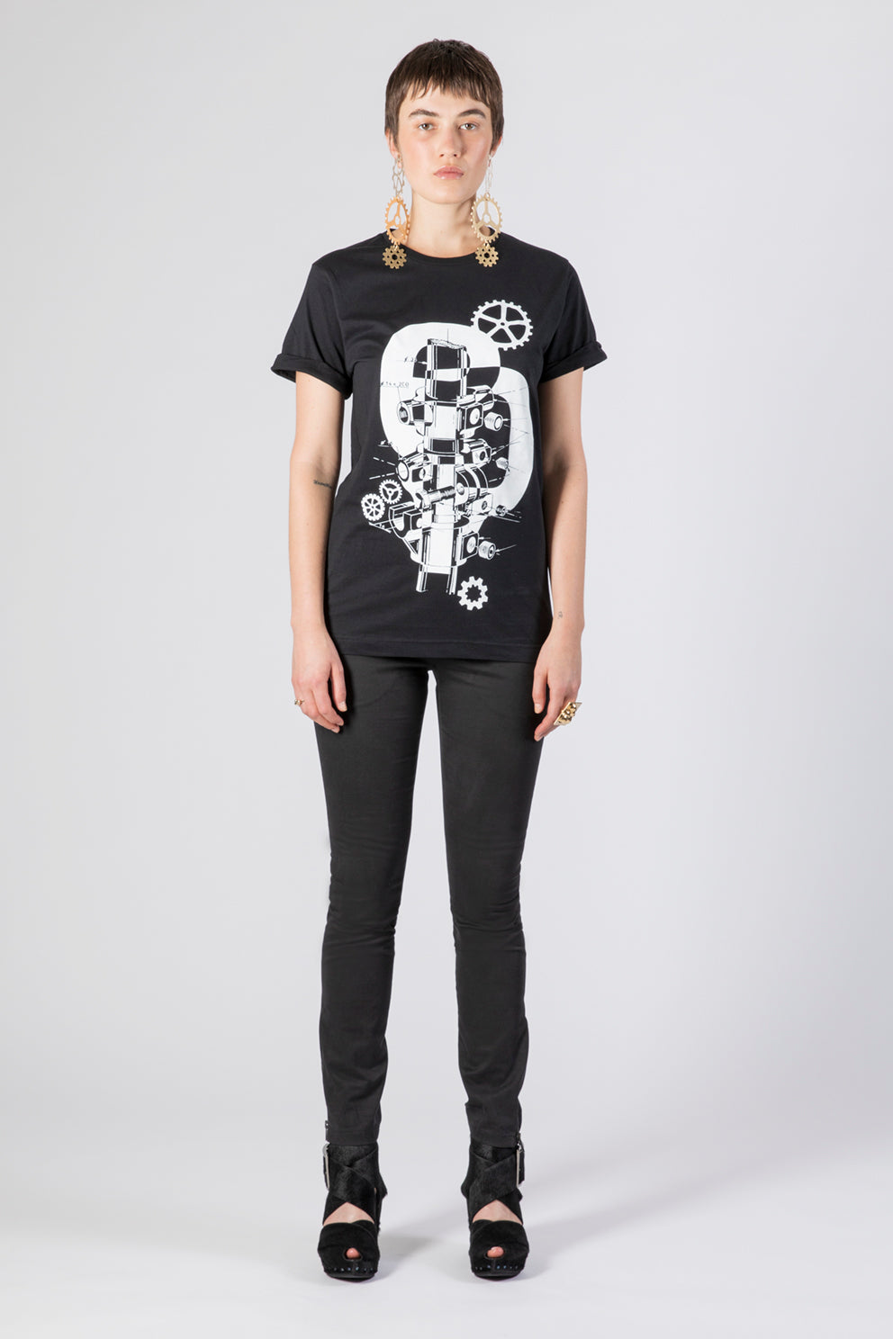 DREAM MACHINE - Black Statement T-Shirt