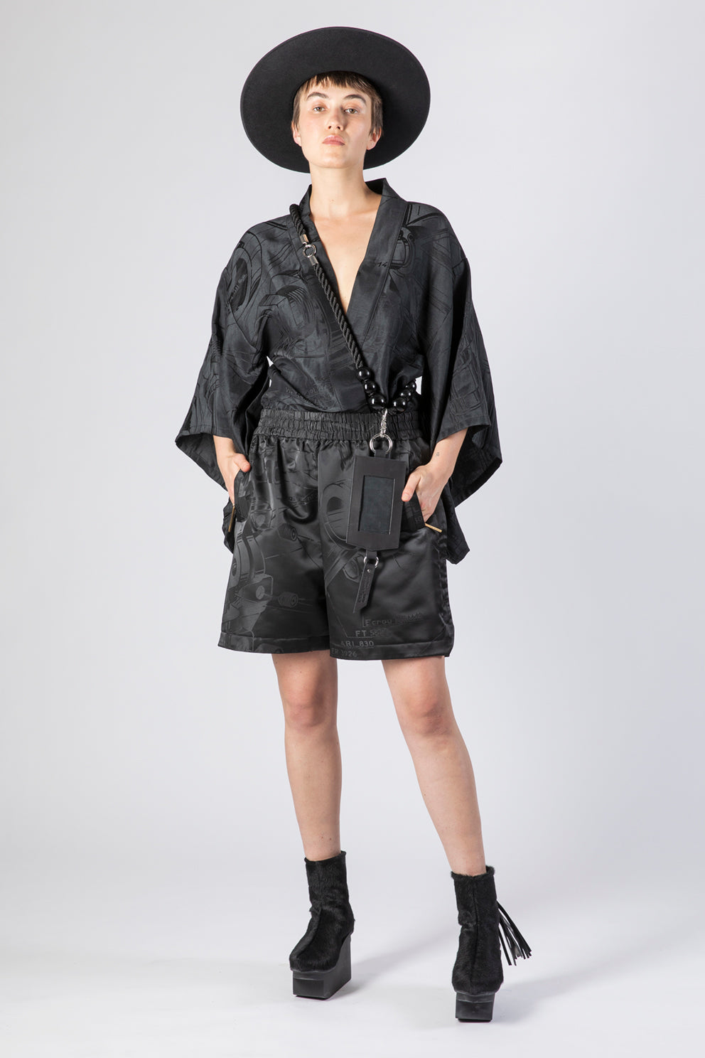 ATELIER MACHINE - Shorts