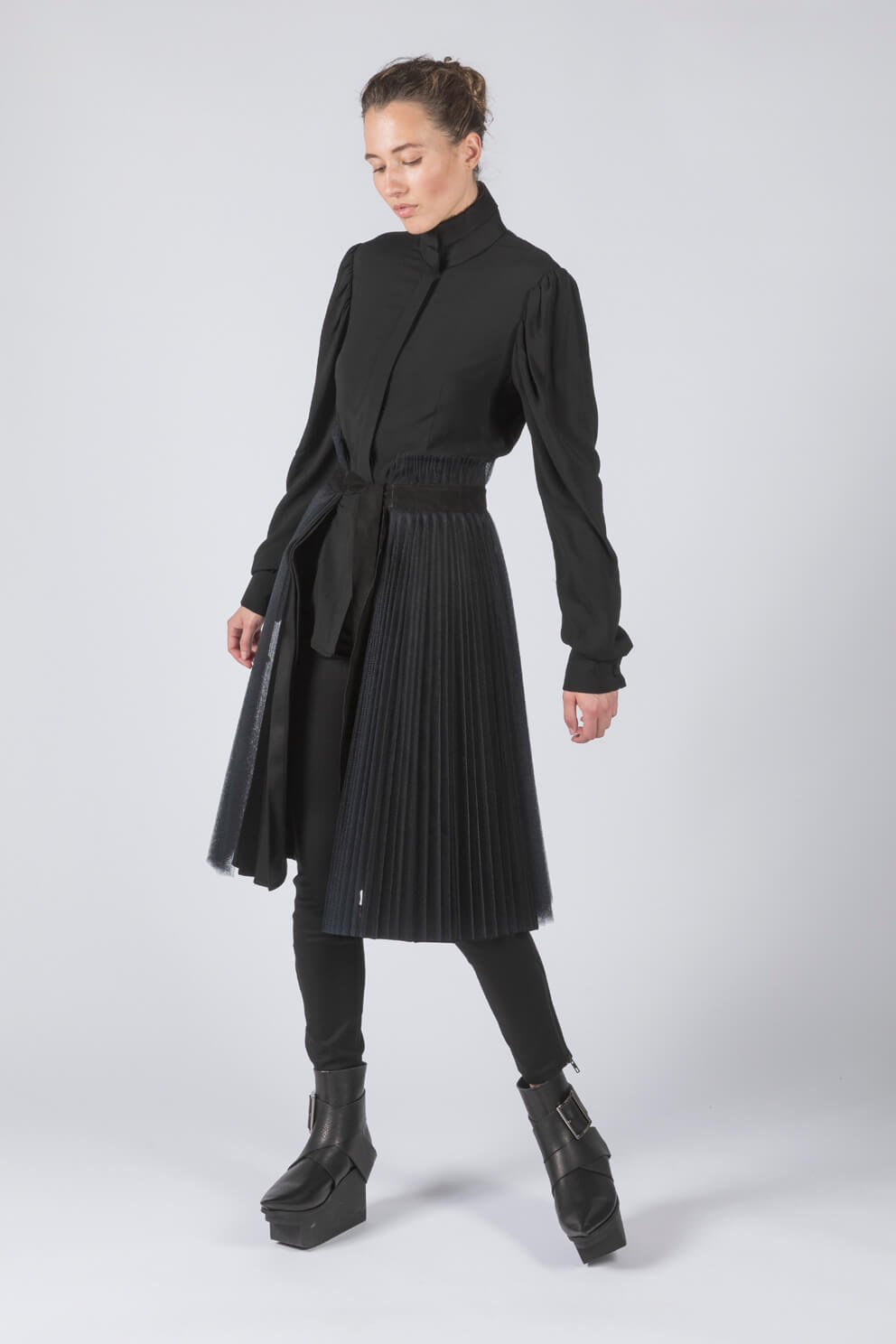 UNIVERSE TULLE- Apron