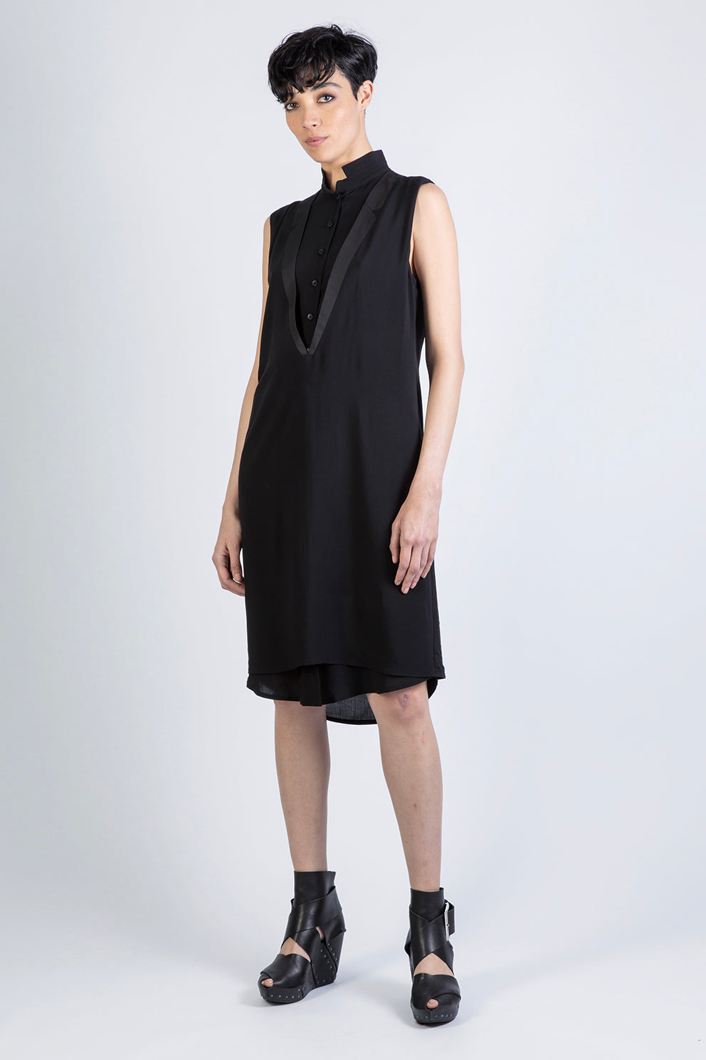 DOUBLE COLLAR - Sleeveless Dress - Women