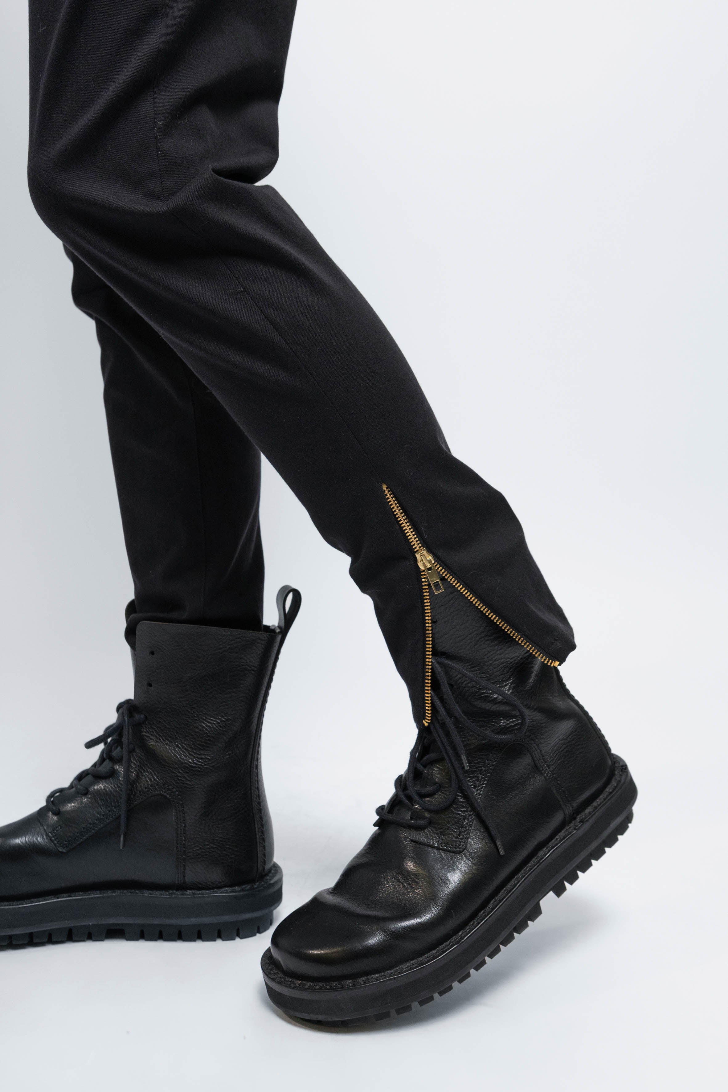 SKINNY NORRIS GOLD - Pants - Men