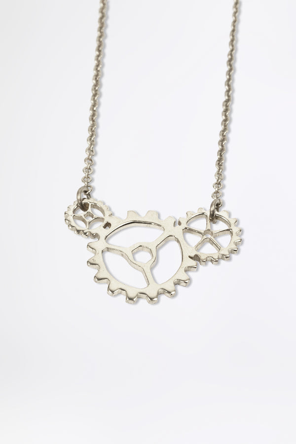 GEARWHEEL - Simple Silver Necklace