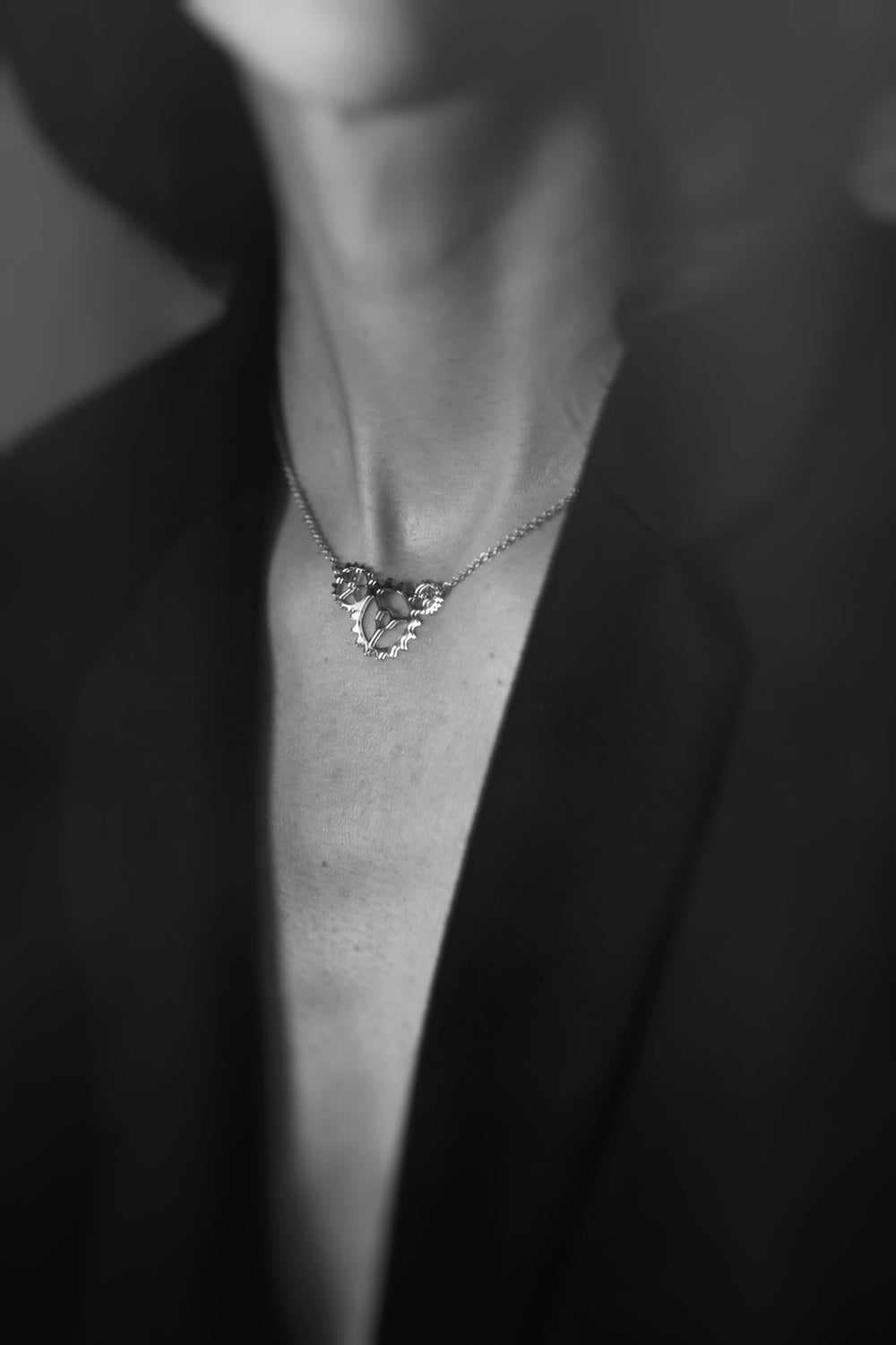 GEARWHEEL - Simple Silver Necklace