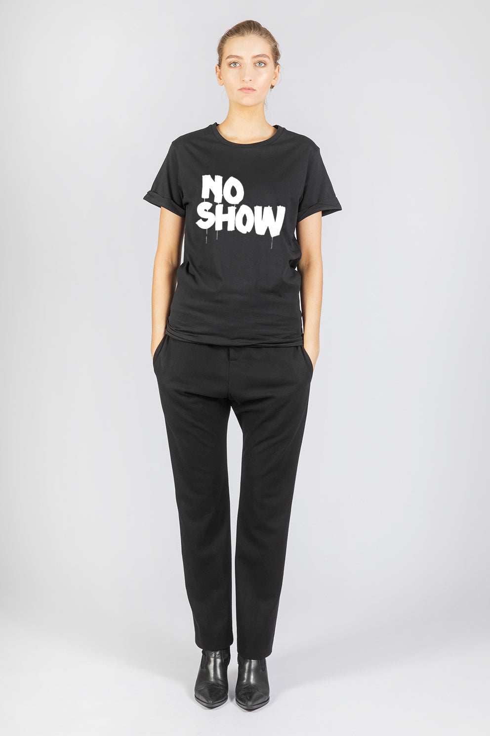 NO SHOW ブラック/ホワイト - ステートメントTシャツ - 女性